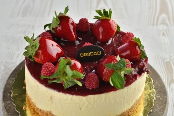 FRANBUAZLI CHEESCAKE PASTA(ÖNSİPARİŞ)