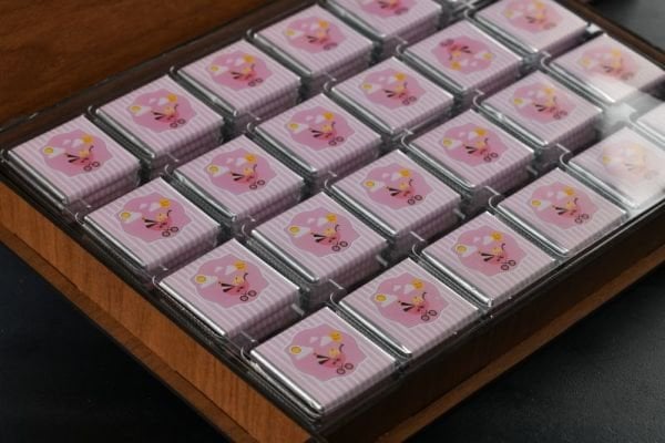 AHŞAP BEBEK ÇİKOLATA ( PEMBE )